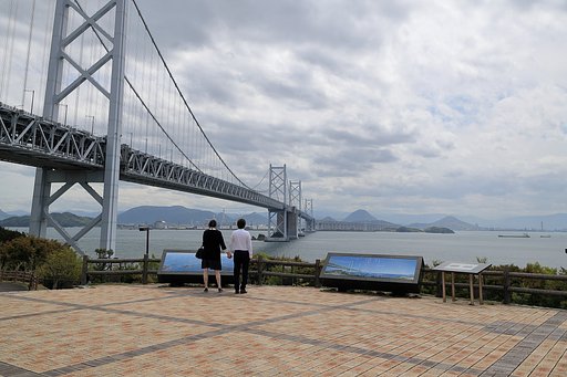 与島SAの昼下がり