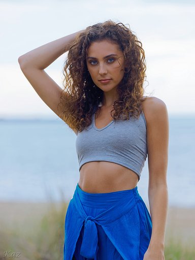 Julianna 44