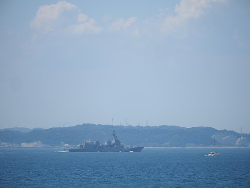 海の色