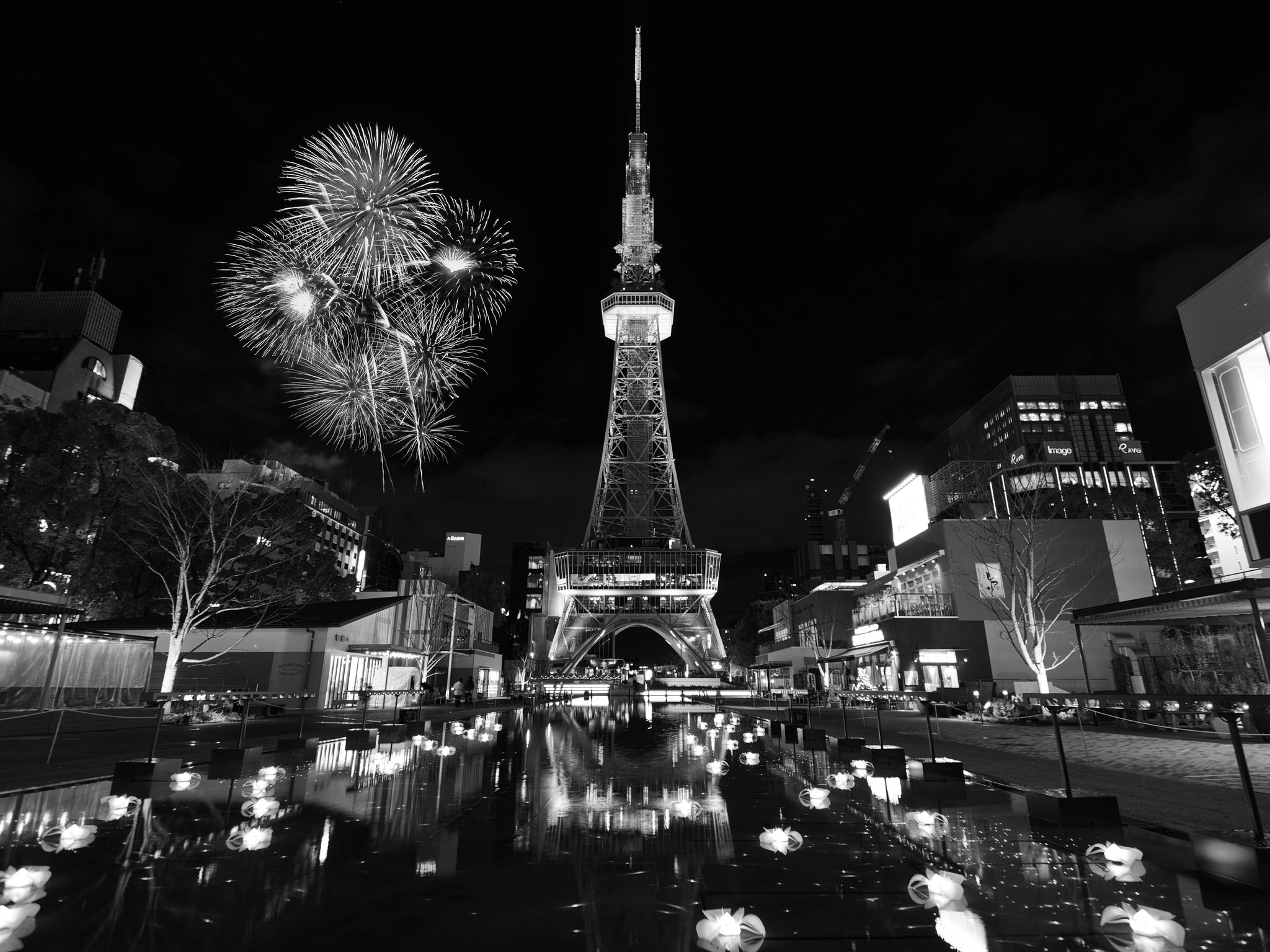 リニューアルされた名古屋テレビ塔付近