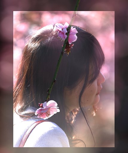 梅の髪飾りの乙女
