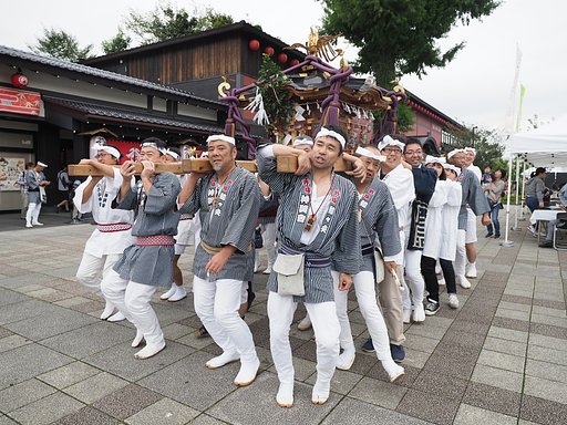笑顔でワッショイ