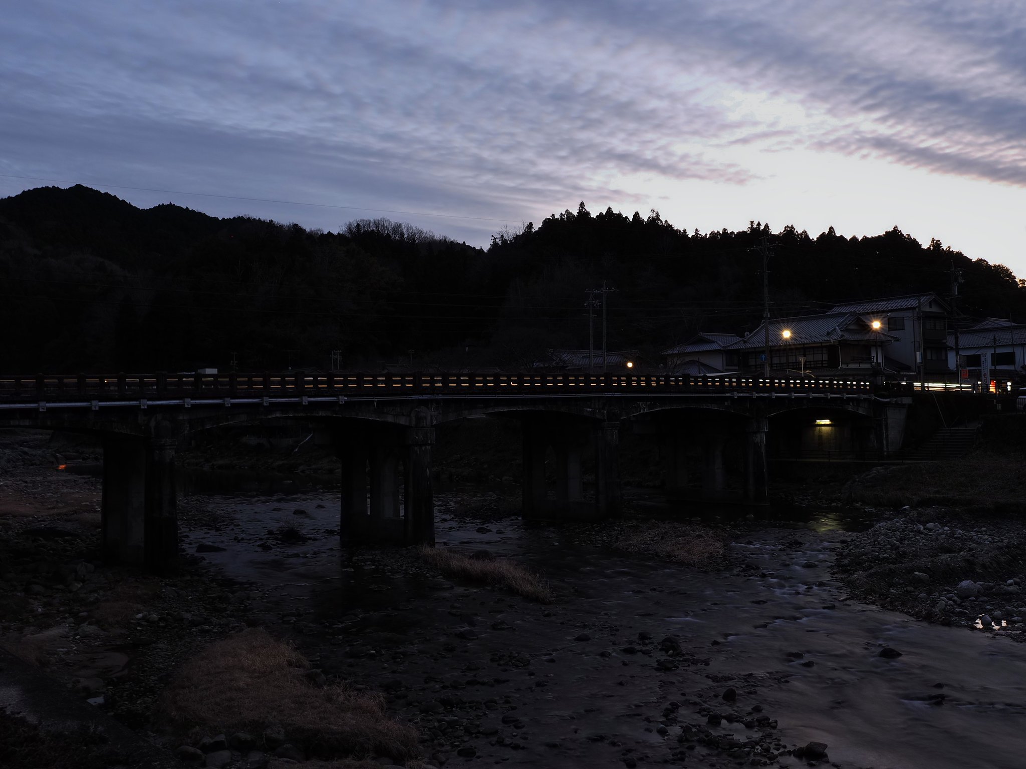 ED17mm F1.2 Pro