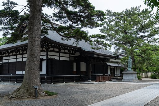 本堂
