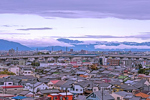 【好きなもの　町景】山を見る
