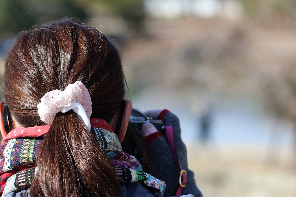 爽やか美人百景・元気な鳥撮り女性