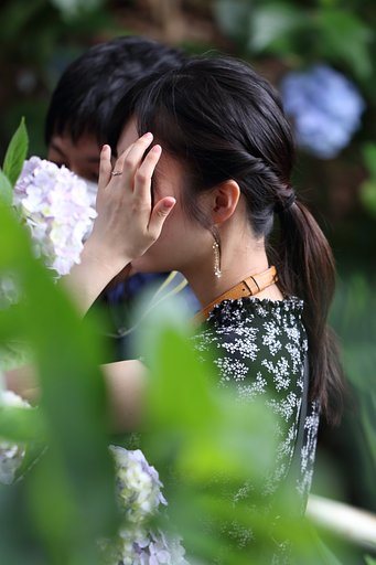 耳飾りのひと・・紫陽花編