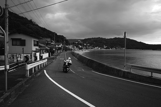 海へ