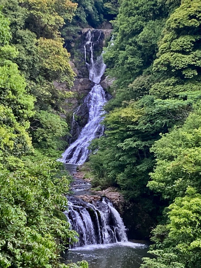 岩龍の滝
