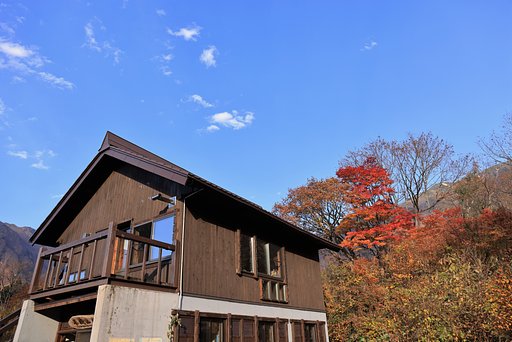 立ち続けて60年
