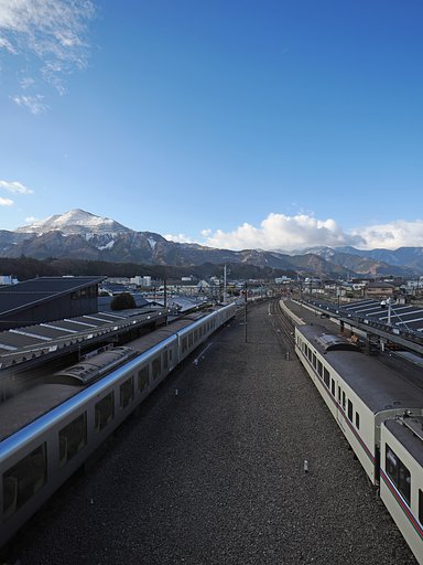 残雪の武甲山