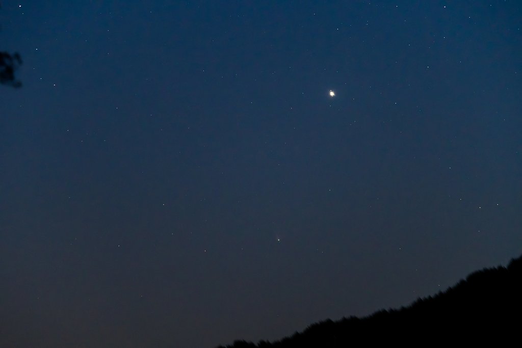 ポン・ブルックス彗星　木星を添えて