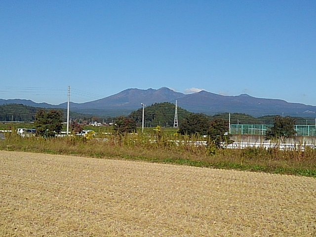 コンビニの駐車場から見えた高原山