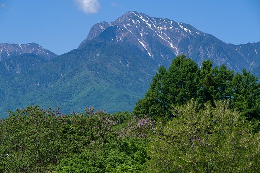 甲斐駒の下には