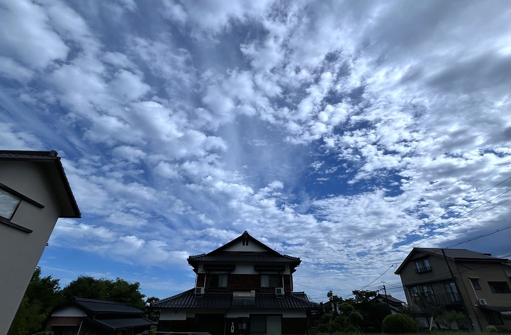 朝の雲