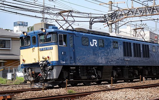 EF 64  1023