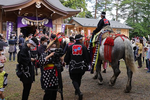 チャグチャグ馬コ、出発前のお参り