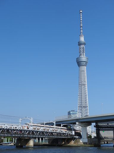 大きく背伸び