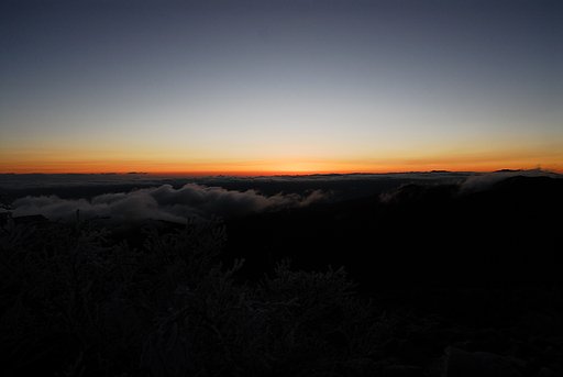 夜明け前の静寂