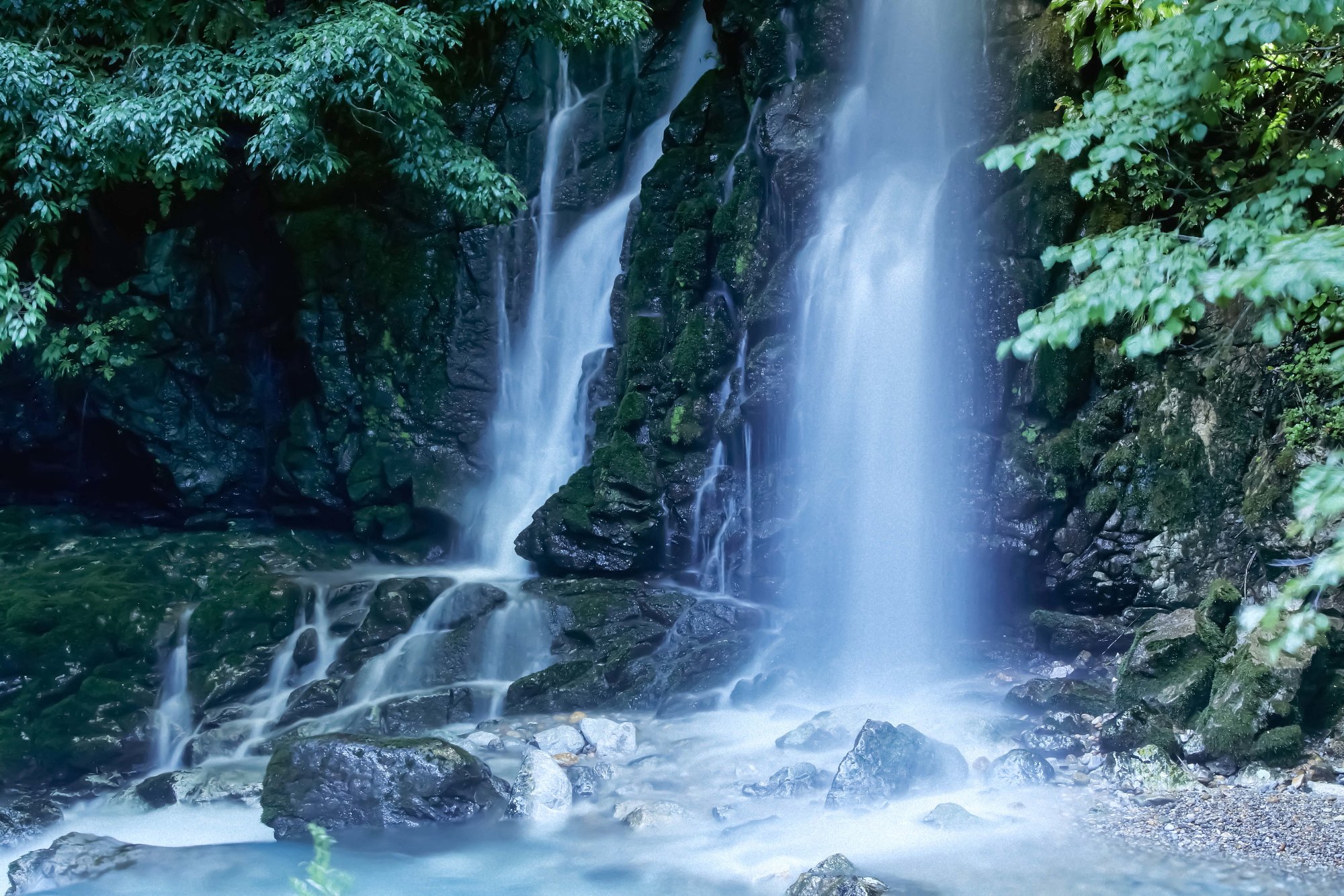 滝 写真で一息