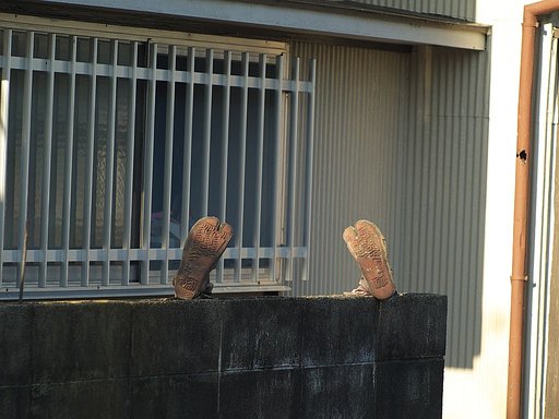 どこに寝ているのですか！