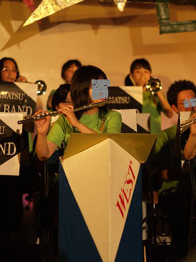 体育館でコンサート