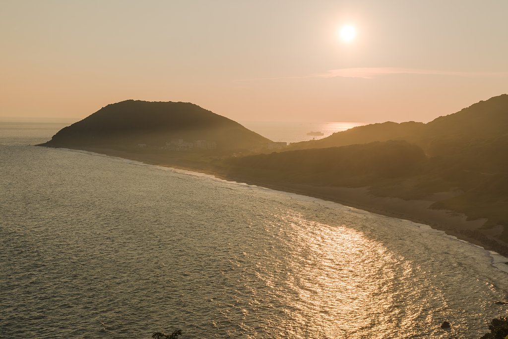 夏の海　夏の夕陽