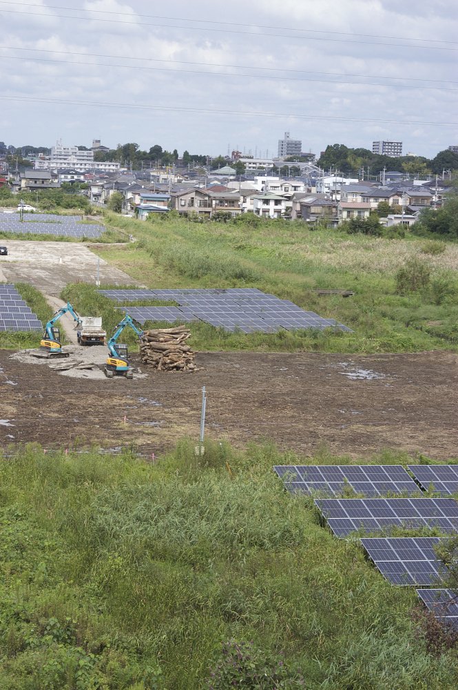 太陽光パネルアンドタテモノ