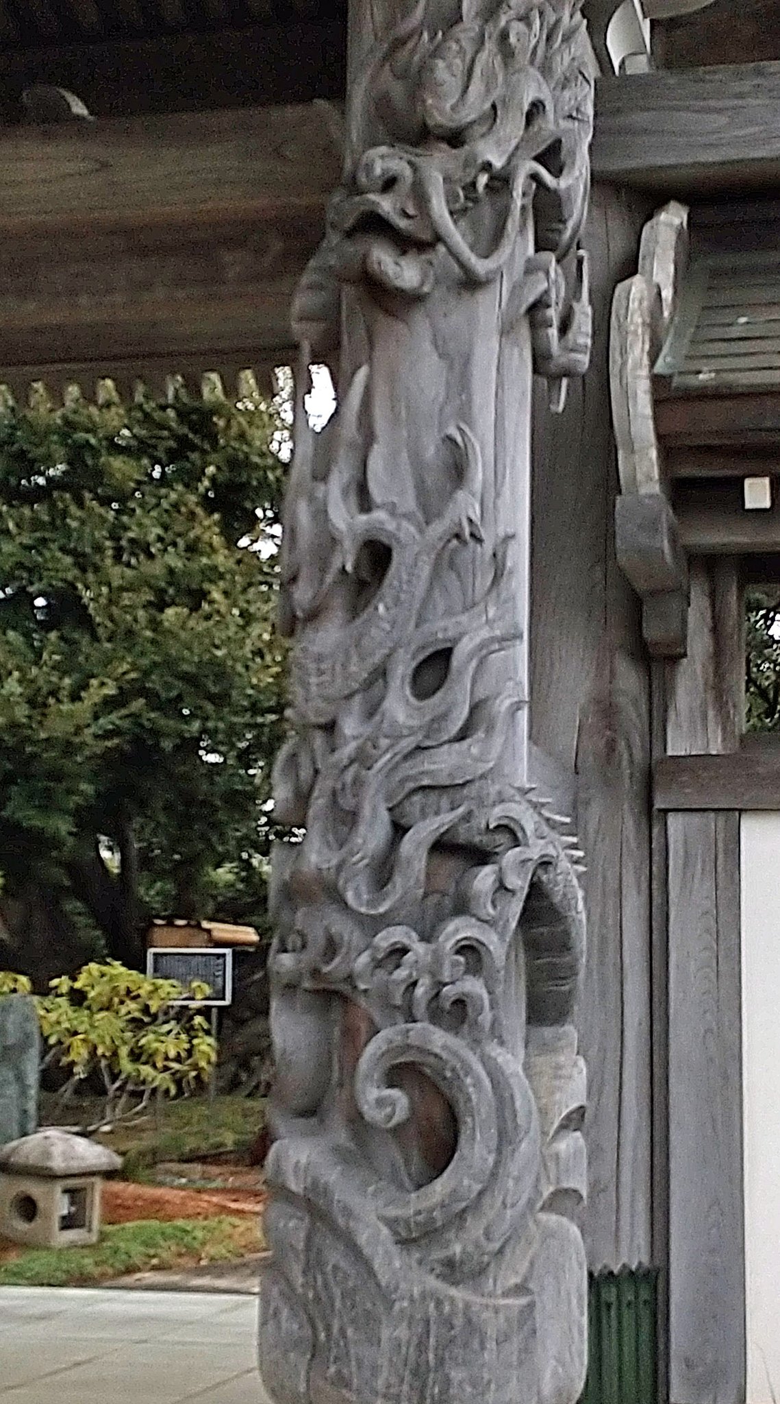 寺の門