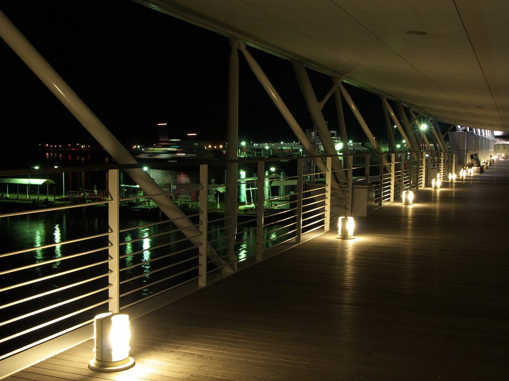 夜の港−展望デッキ