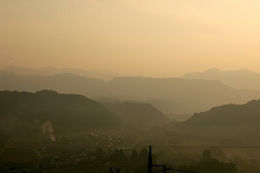 朝靄