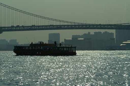『写楽』光る海