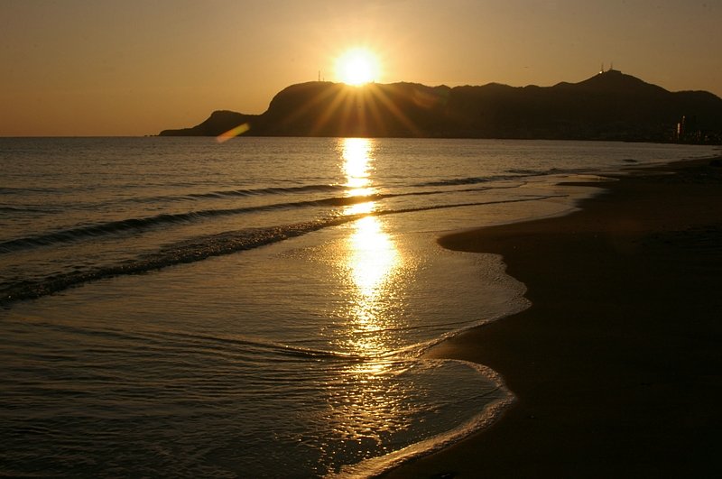 夕暮れの大森浜