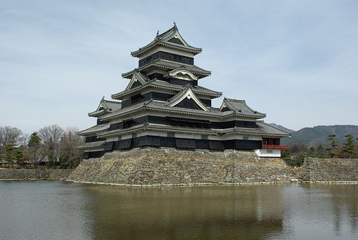 松本城