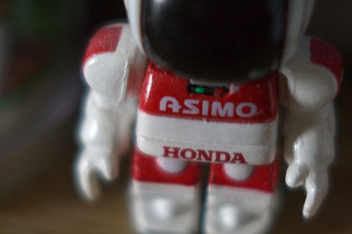 ＡＳＩＭＯ接写　CANON EF50mm F1.8