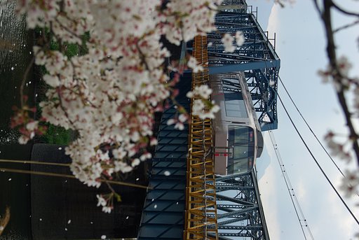 電車も