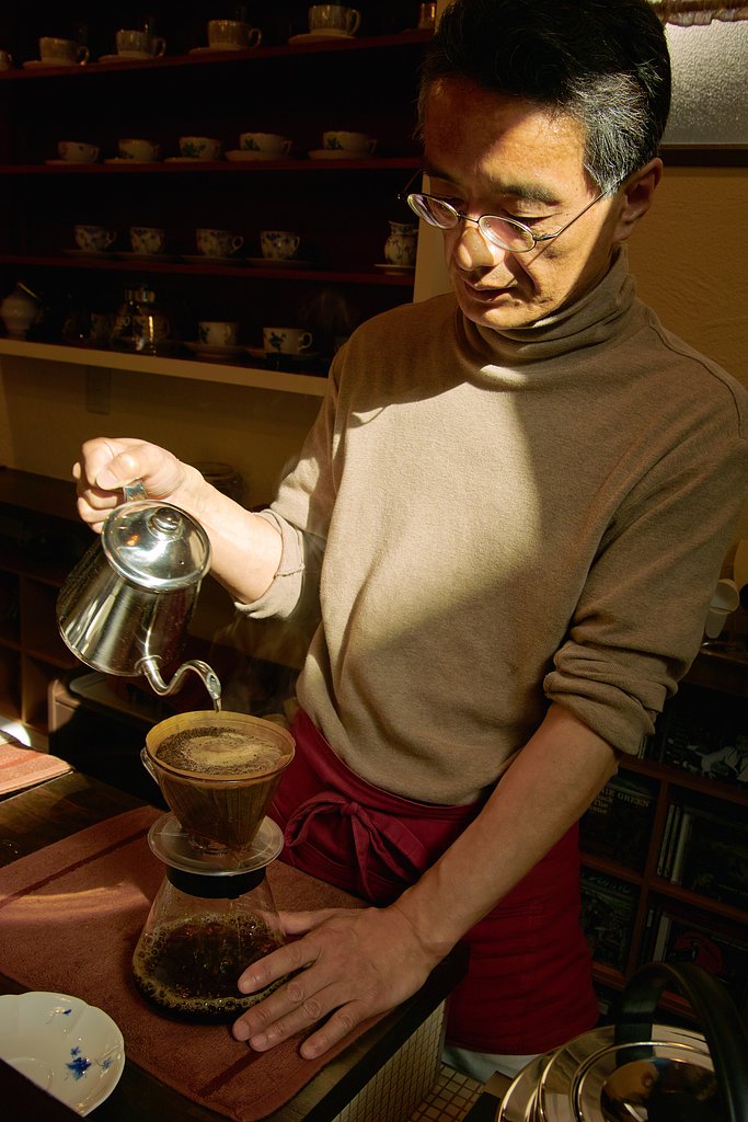 まぁ、コーヒーでも、、
