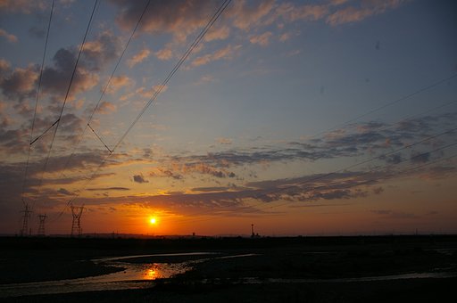 夕日に照らされて