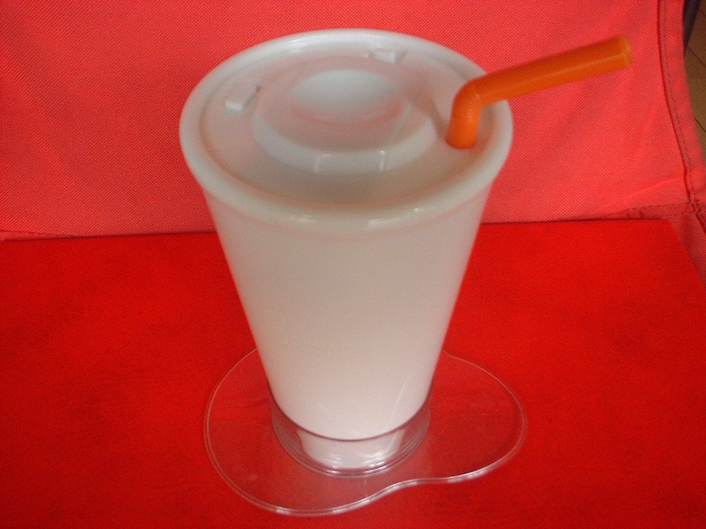いくら飲んでも減らないジュース〜；