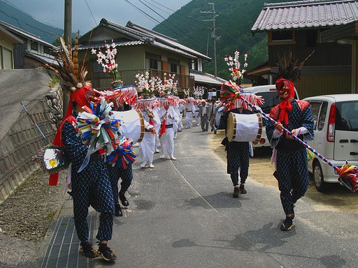 黒滝花笠太鼓踊り