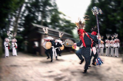 黒滝花笠太鼓踊り　２