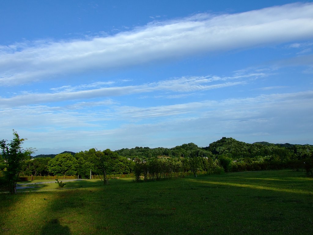 夕暮れ迫る公園
