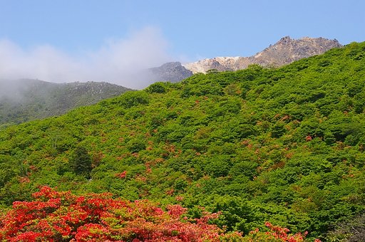 赤く燃える恵山