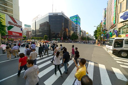 酷暑の秋葉原（拡大）