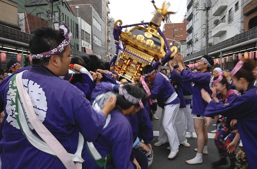またまたお祭りだ!
