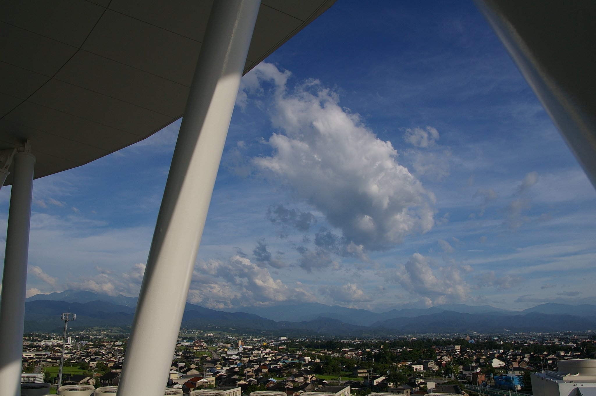 雲に乗って飛んでみる？（１）