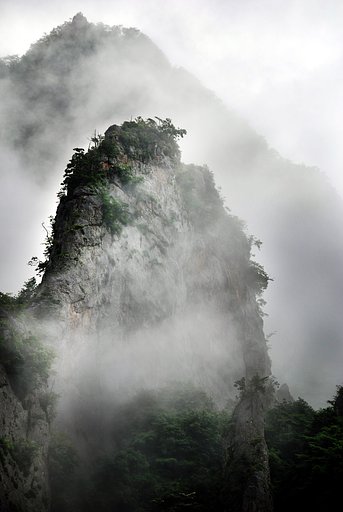 台風一過の妙義山
