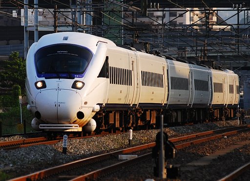 JR九州 885系「白いソニック」
