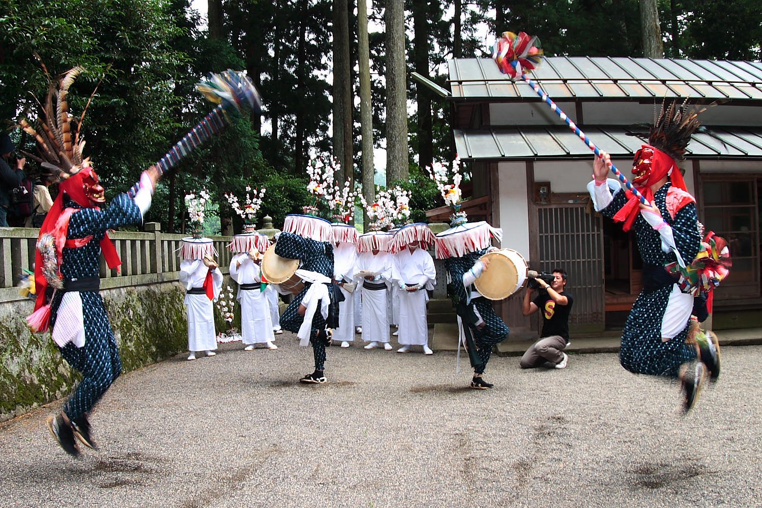黒滝花笠太鼓踊り　４