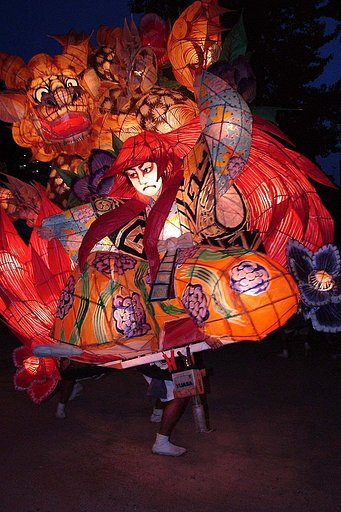 【伝】　万燈祭